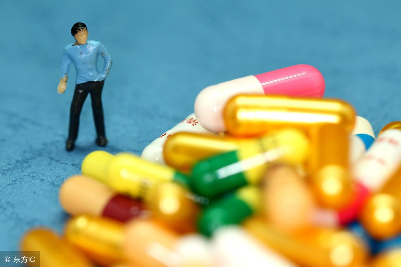 20亿港元信心托底，控股股东增持背后的估值博弈与价值定调