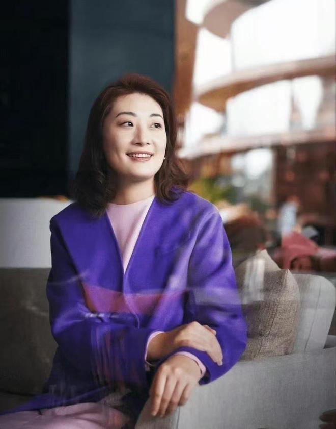 宗馥莉辞职传闻再掀波澜,是公主出走,还是被举报风暴下的必然结局? 宗馥莉辞职传闻再掀波澜,是公主出走,还是被举报风暴下的必然结局?