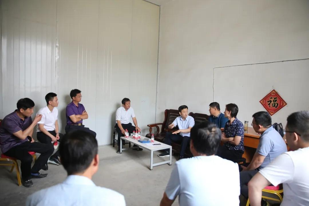 关于权益变动触及每变动5%应披露红线的提示性公告背后的资本逻辑 关于权益变动触及每变动5%应披露红线的提示性公告背后的资本逻辑