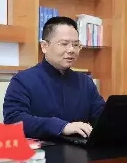 聘任向平,在平凡的坐标上,刻写不凡的时代刻度 聘任向平,在平凡的坐标上,刻写不凡的时代刻度