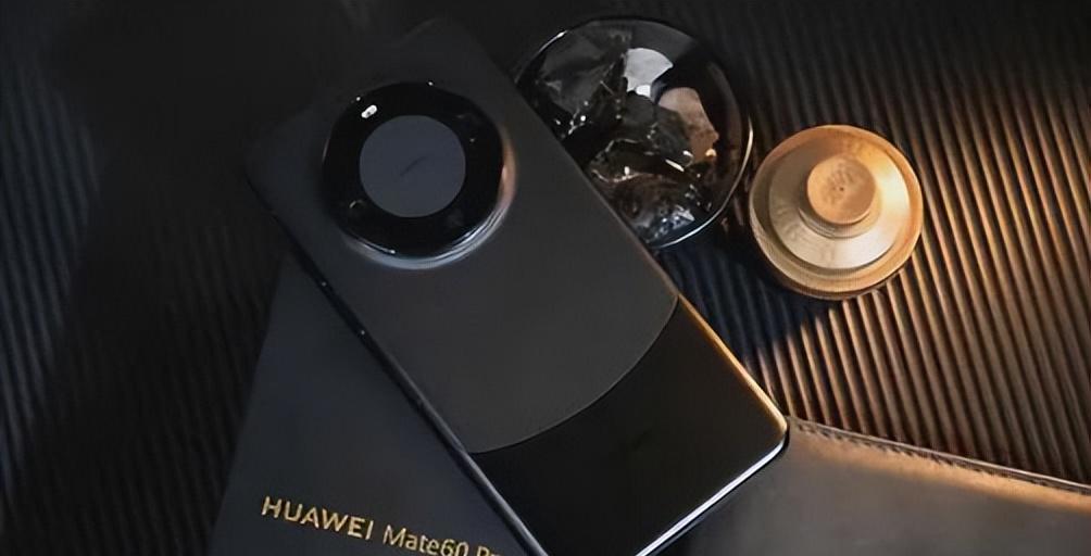 设计领潮，配置登顶，解析遥遥领先的Mate如何在高端局中破局