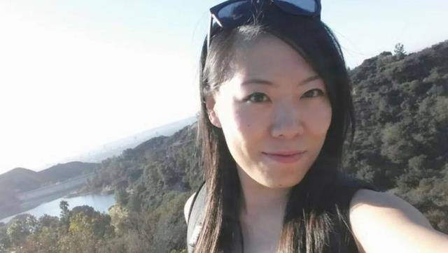 如今，世界就在我们眼前，而我们也成了世界本身。这无声的变化，或许正是花旗这个词，留给我们这个时代最绵长、最深刻的一种回音
