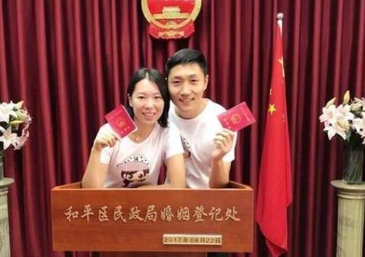 如今，世界就在我们眼前，而我们也成了世界本身。这无声的变化，或许正是花旗这个词，留给我们这个时代最绵长、最深刻的一种回音