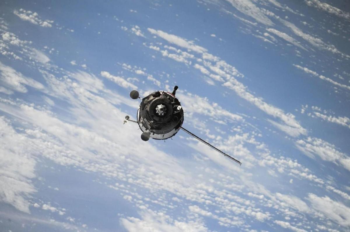 人类向宇宙递出的第一封木质情书,当全球首颗木制卫星入驻国际空间站 人类向宇宙递出的第一封木质情书,当全球首颗木制卫星入驻国际空间站
