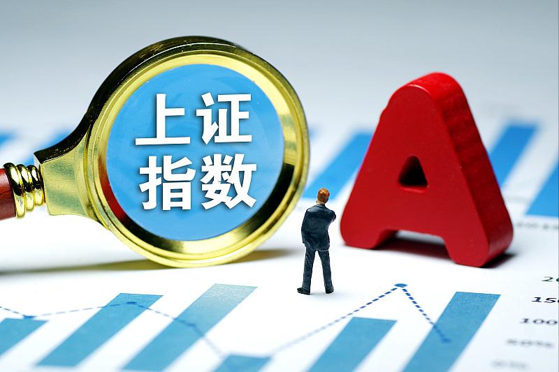 十字路口的美联储，12月议息会议的抉择与信号