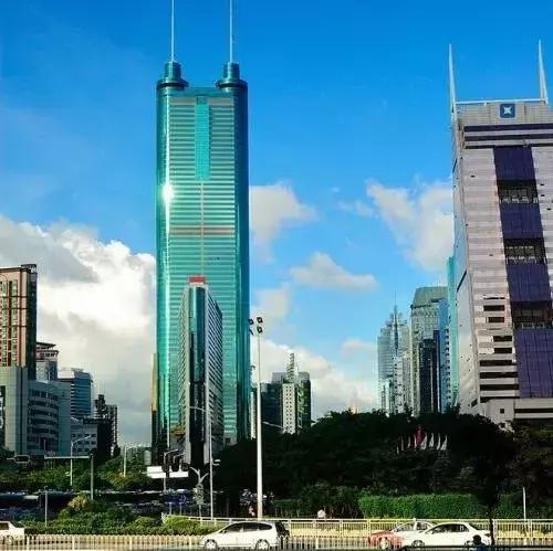 解码政府工作报告中的含渝量，从国家宏大叙事到重庆微观实践的深度共鸣