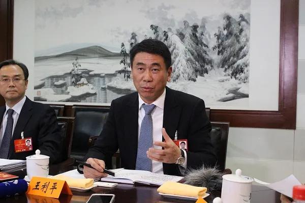 从实验室到生产线,技术产业化路径显现,创新长跑迎来最后一公里的曙光 从实验室到生产线,技术产业化路径显现,创新长跑迎来最后一公里的曙光