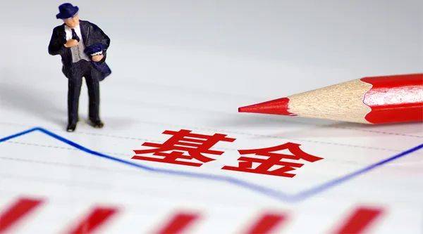 新基金抢抓建仓机会，在市场的犹豫中，播下未来的种子