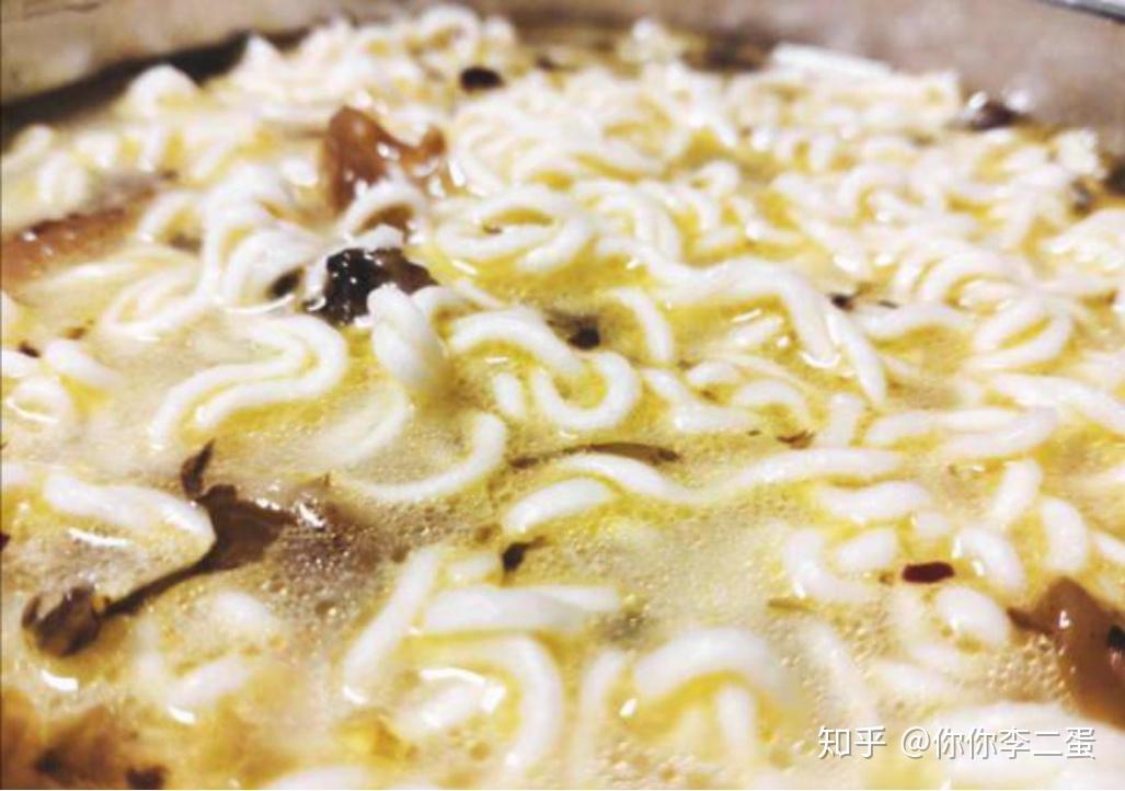 一碗面的突围，白象品牌声誉与业绩的双向大考