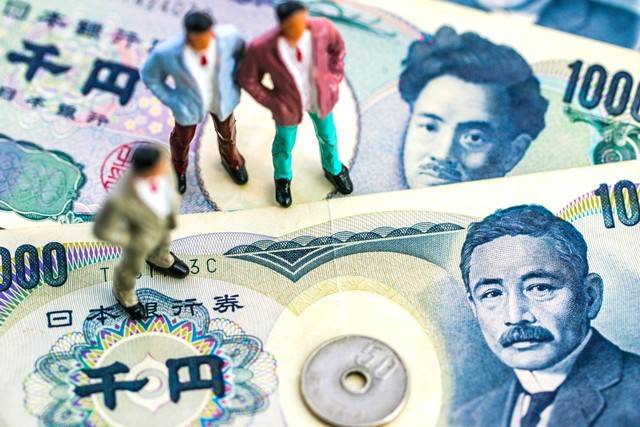 日元避险光环的黄昏，中东炮火下的资本迷思