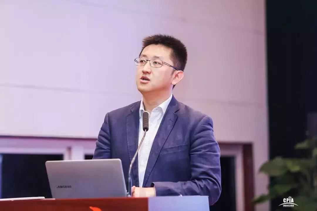 政策密集吹风，光伏产业迎来确定性红利期