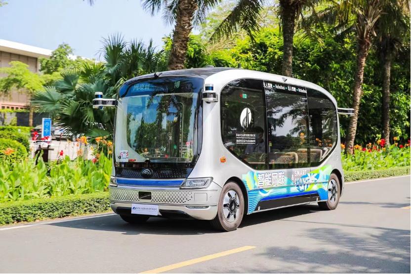 当方向盘消失之后，Robotaxi如何重新定义可信赖的出行？