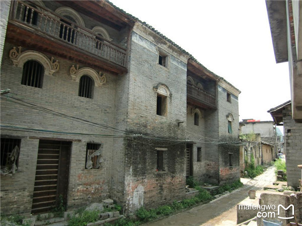 第四天，我没有接电话，直接去了那座建筑